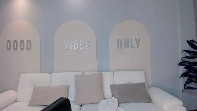 MariamRivera  online show from March 2025 10:34:02 AM