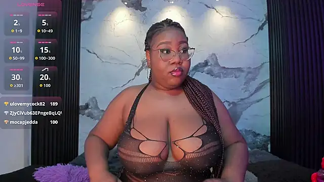 Snapshot of Darnellqueen chatting on May 2026 05:03:02 AM Darnellqueen online show from May 2026 05:03:02 AM