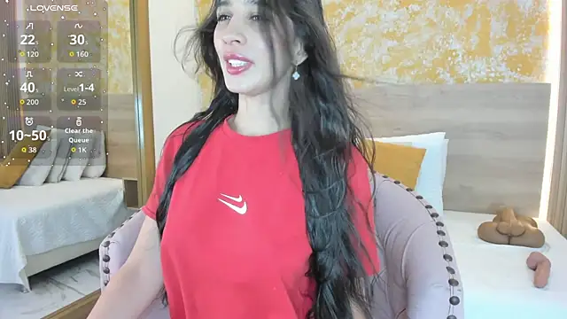 Valentina Ross  online show from November 2025 11:24:02 AM