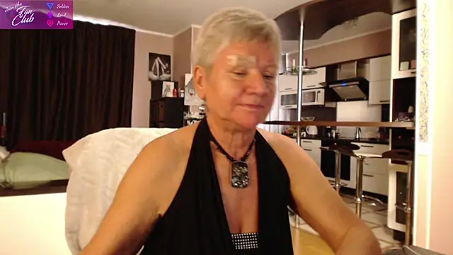Snapshot of roxana_brooks chatting on December 2024 11:13:01 AM roxana brooks online show from December 2024 11:13:01 AM