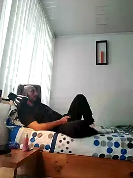 Snapshot of KenllyH chatting on January 2025 06:57:02 PM KenllyH online show from January 2025 06:57:02 PM