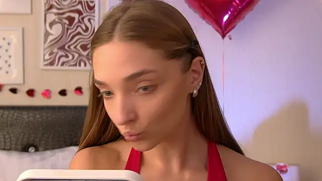 VirginieCruz online show from February 2026 07:43:02 AM