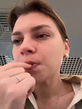 ValenciaShock online show from November 2025 06:46:02 AM