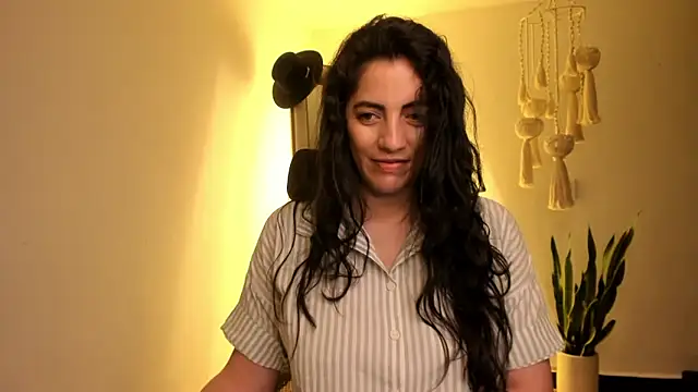 Snapshot of Mala_Bad chatting on March 2025 01:23:02 PM Mala Bad online show from March 2025 01:23:02 PM