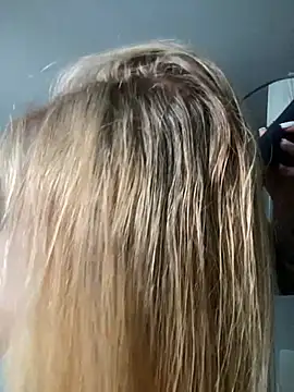 Snapshot of OdriOlsens chatting on February 2025 11:31:01 AM OdriOlsens online show from February 2025 11:31:01 AM