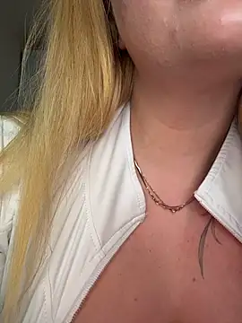 Snapshot of OdriOlsens chatting on October 2025 01:24:02 PM OdriOlsens online show from October 2025 01:24:02 PM