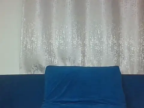 Snapshot of queen_mendyz chatting on July 2026 10:19:01 PM queen mendyz online show from July 2026 10:19:01 PM