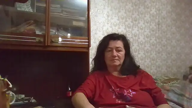 GypsiQueen2 online show from November 2025 05:01:02 PM