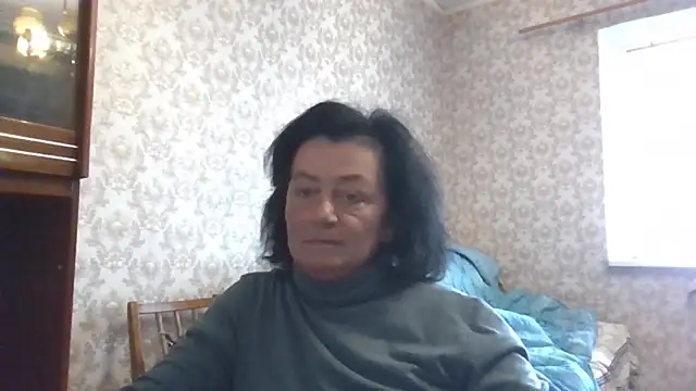 GypsiQueen2 online show from April 2026 12:29:02 PM