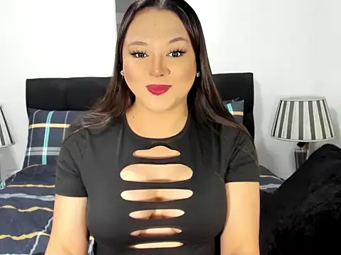 Snapshot of SensationalSamm chatting on December 2025 05:50:02 AM SensationalSamm online show from December 2025 05:50:02 AM