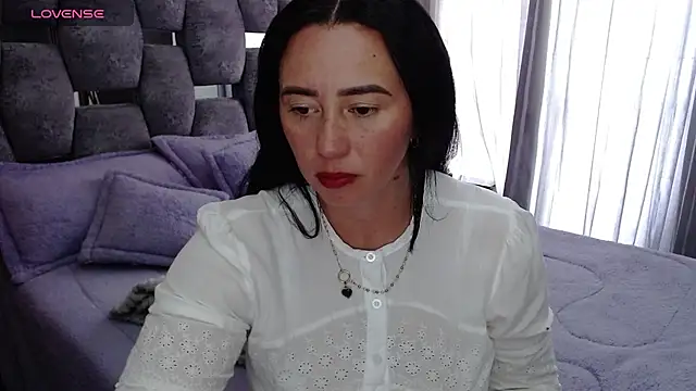 sara hott 1 online show from October 2025 08:09:02 PM