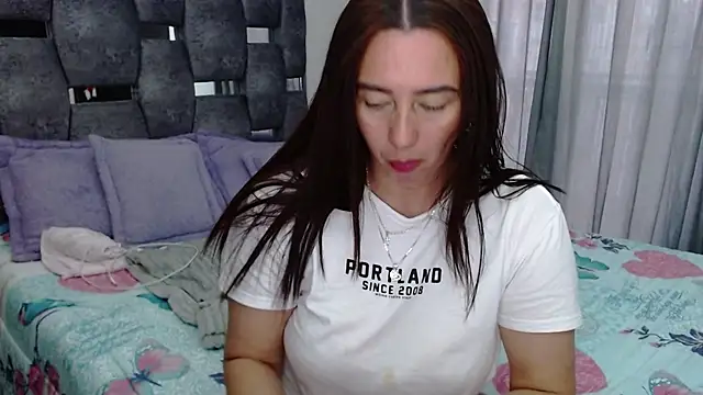 sara hott 1 online show from November 2025 08:07:02 PM