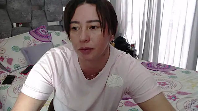 sara hott 1 online show from February 2026 02:24:02 PM