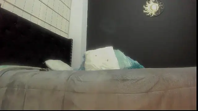 amareto queen online show from February 2025 05:54:01 PM