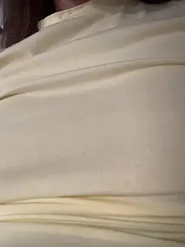 MiaBlossom online show from October 2025 06:28:02 PM