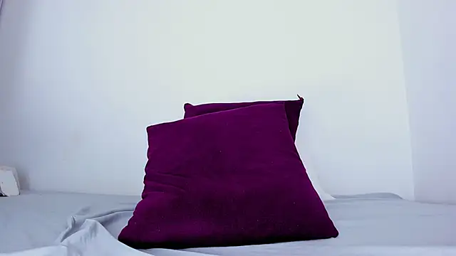 Skarleth69 online show from March 2026 11:49:01 AM