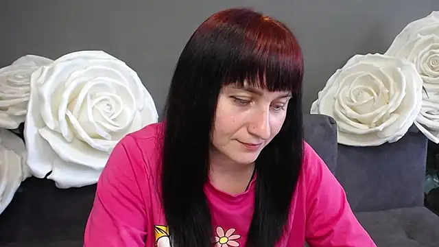 Snapshot of NinaFlawlees chatting on September 2025 12:04:02 PM NinaFlawlees online show from September 2025 12:04:02 PM