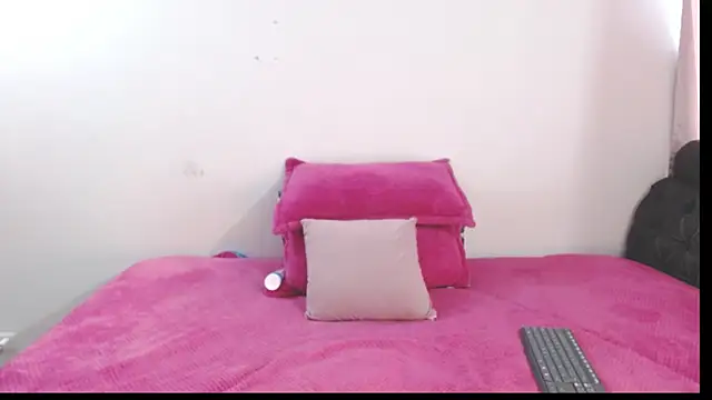 zohe  online show from November 2025 02:29:02 PM