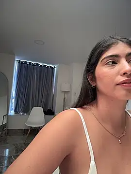 Gaby zahir  online show from December 2025 02:01:01 PM