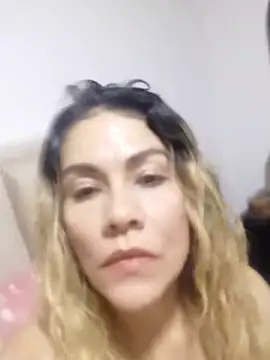 Snapshot of JennyRouse01 chatting on December 2025 12:17:01 AM JennyRouse01 online show from December 2025 12:17:01 AM