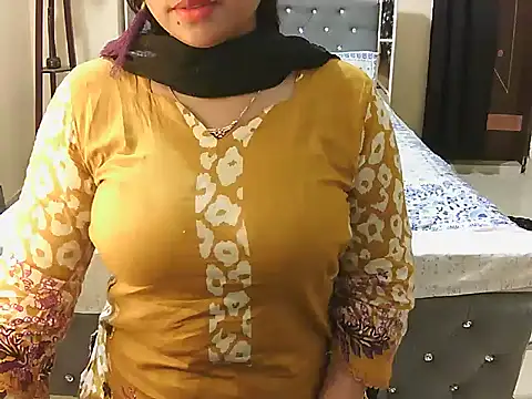 Snapshot of cutebengaligirl chatting on October 2025 07:55:01 PM cutebengaligirl online show from October 2025 07:55:01 PM