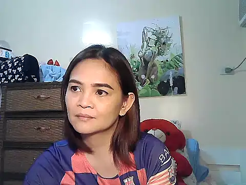 Kisses-13 online show from April 2026 01:39:01 PM