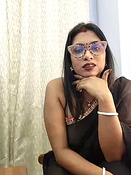 Snapshot of Queen_Dolly chatting on October 2025 05:53:01 PM Queen Dolly online show from October 2025 05:53:01 PM