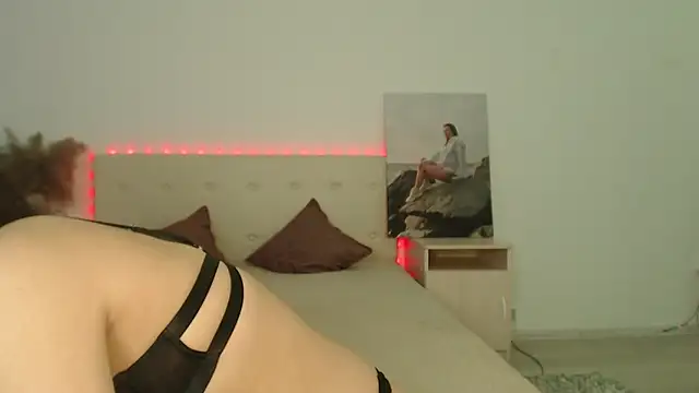 RoxannePure online show from February 2026 07:51:01 AM