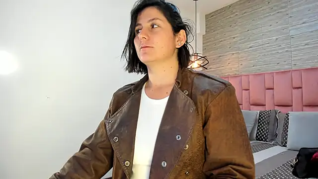 SarahDeyvis online show from February 2025 01:38:02 PM