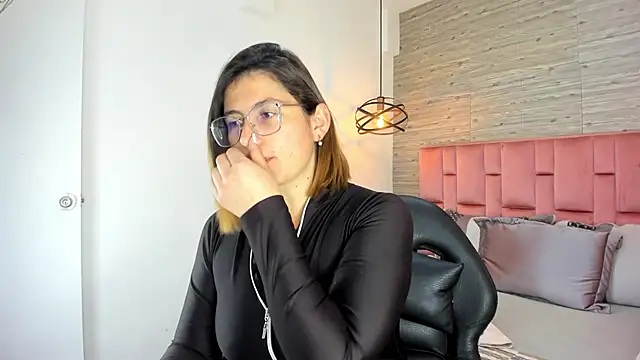 SarahDeyvis online show from October 2025 01:12:01 PM