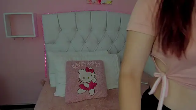 18candys online show from December 2024 08:39:01 PM