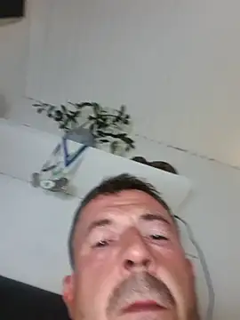 niceboy030 online show from August 2026 04:14:01 AM