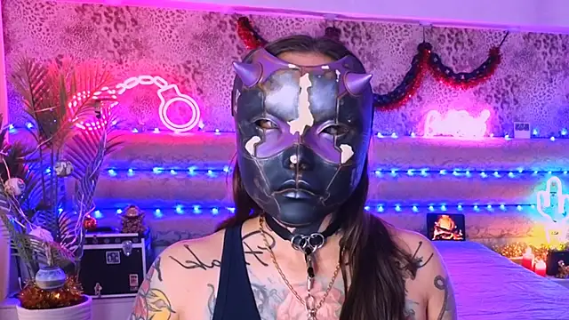 Cool Freak  online show from November 2025 10:43:02 AM