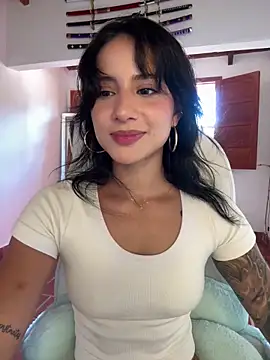 Ale Lewis online show from May 2026 07:11:01 PM