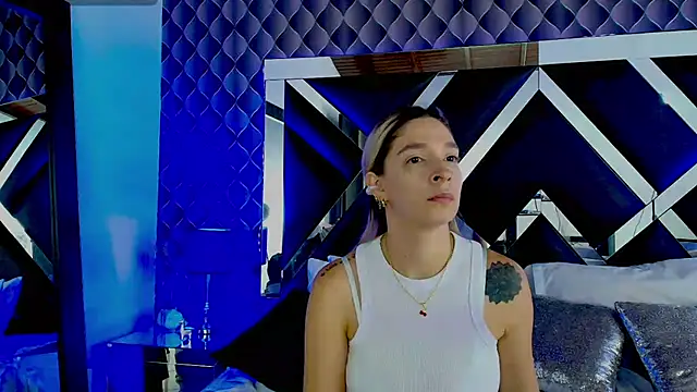 victoriaa lee  online show from March 2025 07:17:01 PM