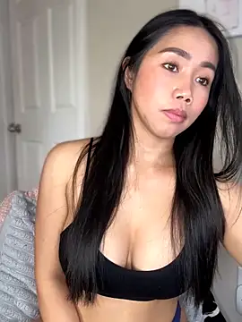 JazzieXo online show from April 2026 07:23:02 PM