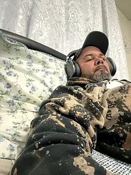 Cristian-Brayan online show from November 2025 11:10:01 AM