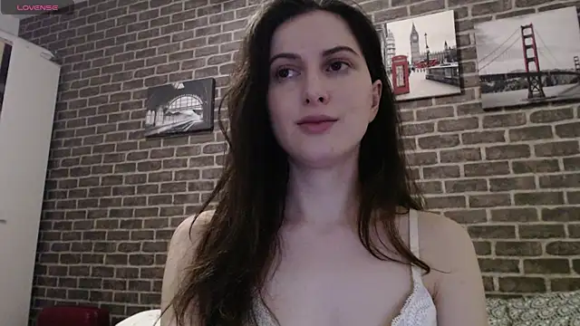  Hot Lady  online show from February 2025 06:46:02 PM