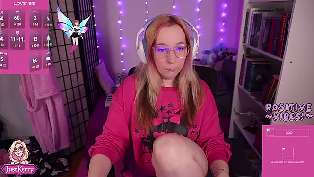 JustKerry online show from October 2025 08:44:01 AM