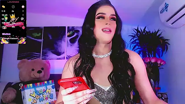 Snapshot of Sophiesweet5 chatting on November 2025 03:23:02 PM Sophiesweet5 online show from November 2025 03:23:02 PM