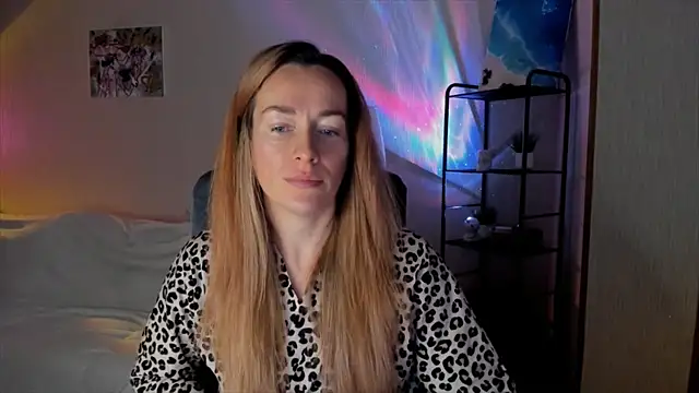 RebeccaMartinez online show from November 2025 07:22:02 AM