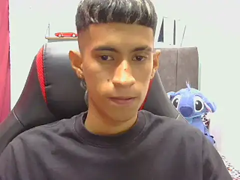 Snapshot of Angelstripboy chatting on April 2026 11:44:02 PM Angelstripboy online show from April 2026 11:44:02 PM