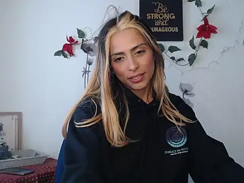 Snapshot of Liamiler01_ chatting on December 2024 03:55:02 PM Liamiler01 online show from December 2024 03:55:02 PM