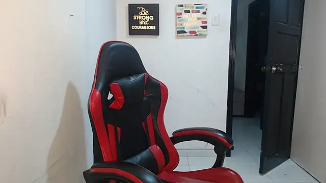 Snapshot of Liamiler01_ chatting on October 2025 12:56:02 AM Liamiler01 online show from October 2025 12:56:02 AM