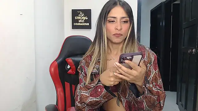 Snapshot of Liamiler01_ chatting on November 2025 11:59:02 PM Liamiler01 online show from November 2025 11:59:02 PM