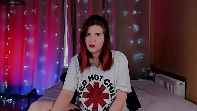 Snapshot of Erika_Fix chatting on May 2026 04:42:02 AM Erika Fix online show from May 2026 04:42:02 AM