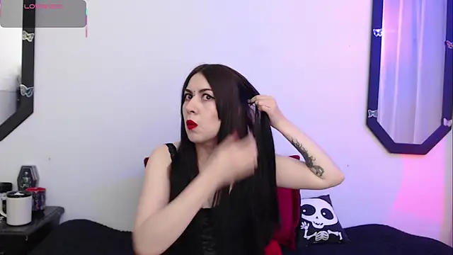 Amy Aloqua online show from October 2025 03:07:01 PM