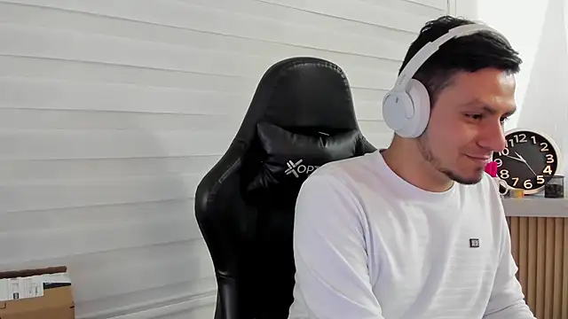 Rick Diesel  online show from November 2025 03:49:02 AM