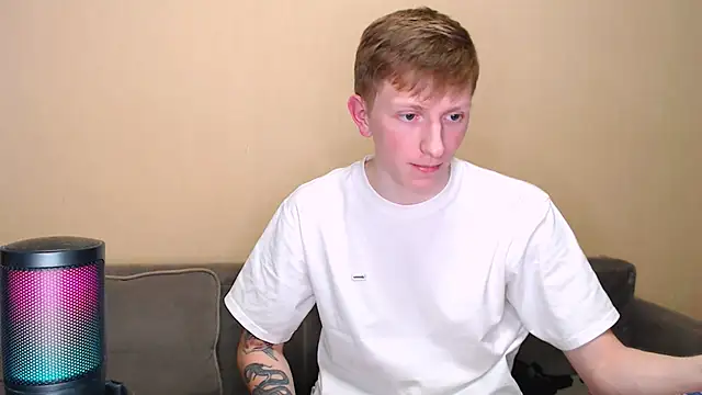 juliaanddima online show from February 2026 10:35:01 PM