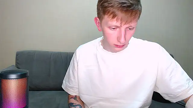 juliaanddima online show from February 2026 11:43:01 PM